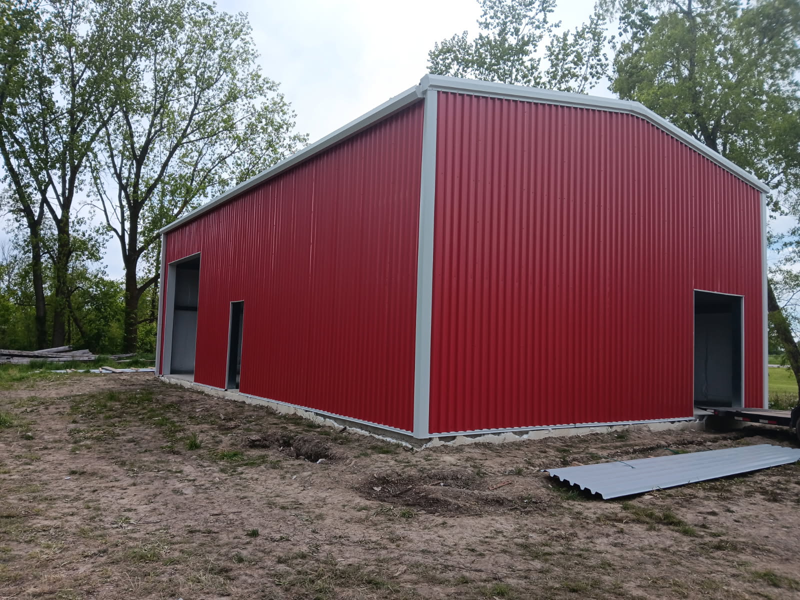 30 x 50 commercial steel building project in Ontario